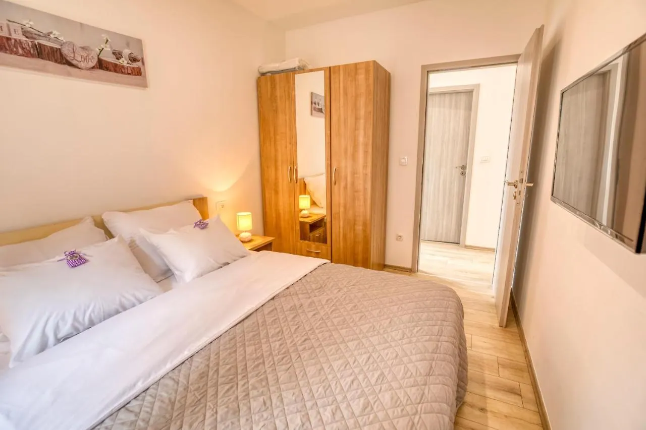 Apartment Grace, Feel At Home - Away From Home Split 0*,  Croatia